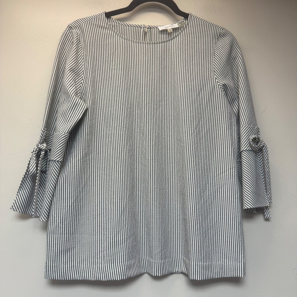Calvin Klein Blouse Womens Small Black White Excellent Striped Tie Bell Sleeve